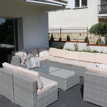 Apartment Duzy Orania Prywatny Ogrod Taras Lezaki Grill Hustawka